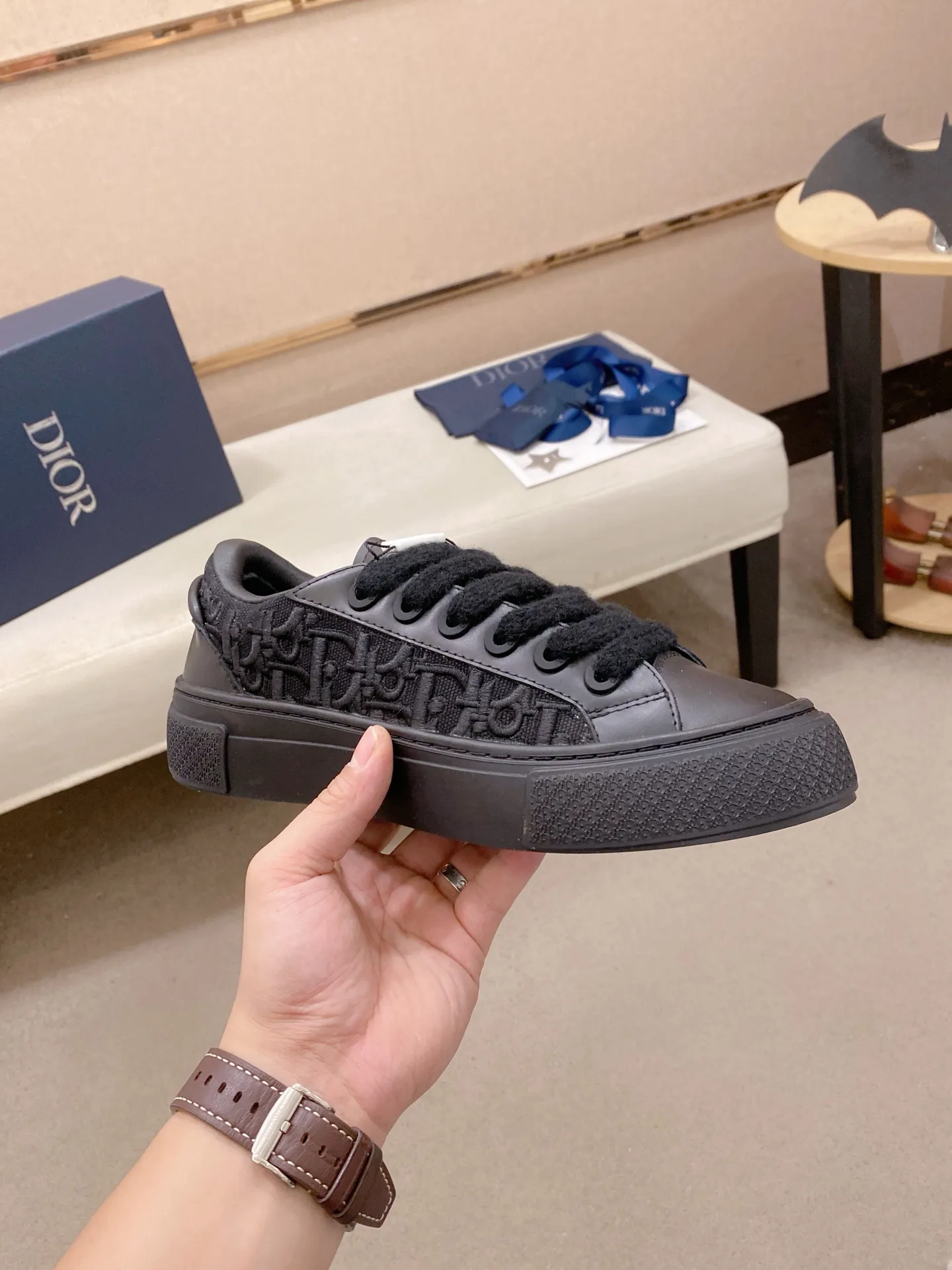 Factory price: 300 Men's shoes 💰[Dior·Dior] Top 🔍Couple style 💏🔍New casual sports style couple shoes, new four-season design, perfect workmanship, lace-up lazy style to create cabinet quality, upper: imported first-layer cowhide, sheepskin lining is soft and comfortable, ultra-light TPU wear-resistant outsole, simple, versatile fashion men's shoes, excellent color code number 35--44
